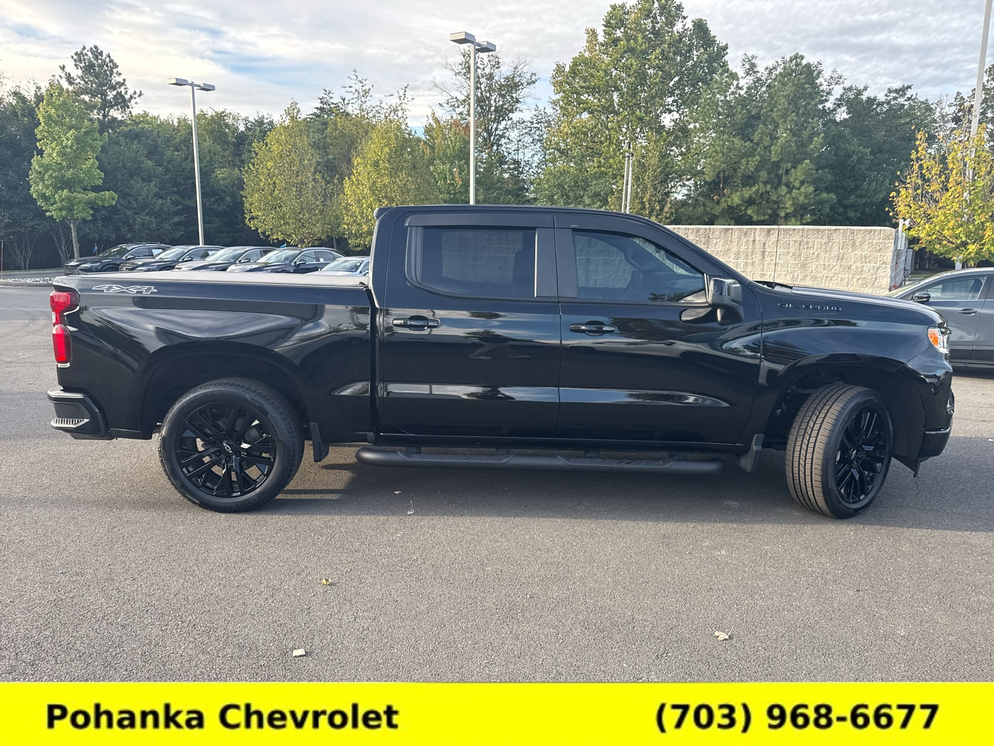 Used 2023 Chevrolet Silverado 1500 RST AWD/4WD image 8