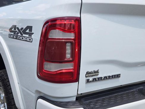 Used 2022 RAM 2500 Laramie AWD/4WD image 9