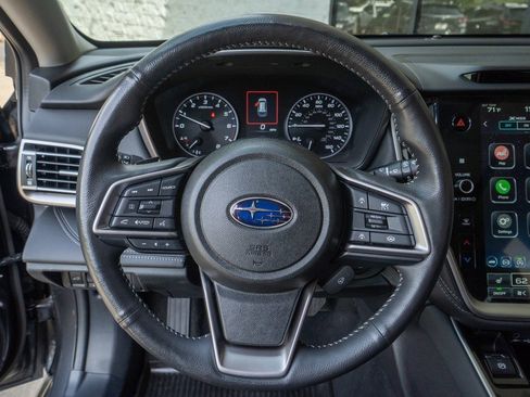 Used 2025 Subaru Outback Limited image 12