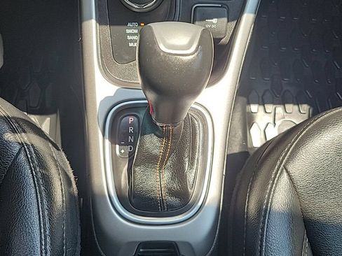 Used 2019 Jeep Compass Latitude AWD/4WD image 11