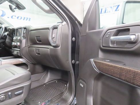 Used 2023 GMC Sierra 2500 Denali w/ Denali Black Diamond Edition image 33