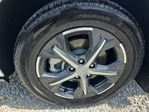 Used 2023 Honda HR-V EX-L image 10