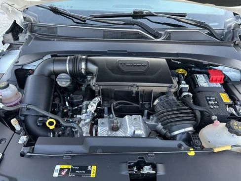 Used 2024 Jeep Compass Limited image 16