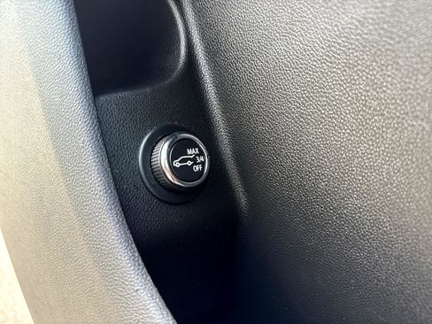 Used 2020 Cadillac XT4 Sport image 39