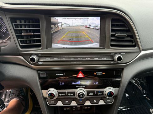 Used 2020 Hyundai Elantra SEL w/ Cargo Package (C1) FWD image 28
