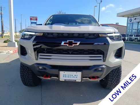 Used 2026 Chevrolet Colorado ZR2 w/ Technology Package image 2