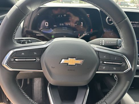 New 2026 Chevrolet Equinox EV LT AWD/4WD image 16