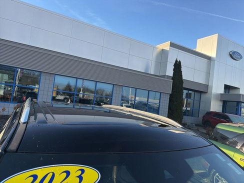 Used 2023 Ford Explorer Platinum w/ Technology Package image 46