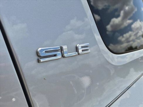 Used 2019 GMC Acadia SLE w/ Driver Alert Package I FWD image 13
