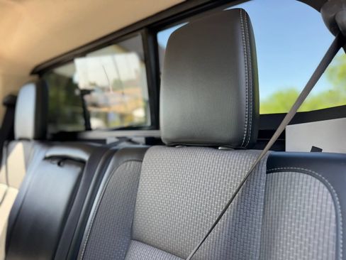 Used 2017 Nissan Titan S RWD image 27
