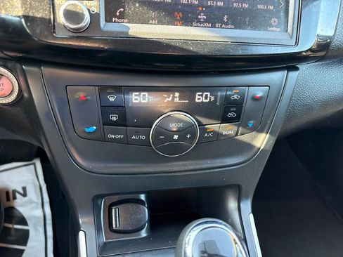 Used 2019 Nissan Sentra SV FWD image 30