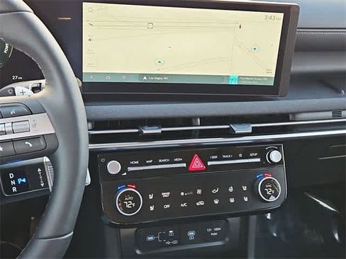 Certified 2026 Hyundai Tucson Limited image 28