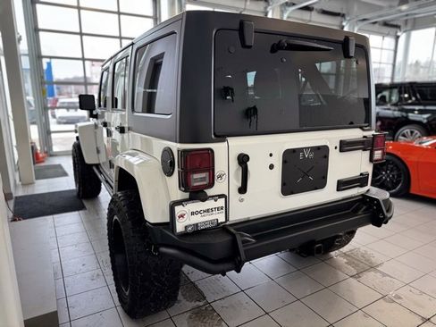 Used 2018 Jeep Wrangler Unlimited Sport image 36