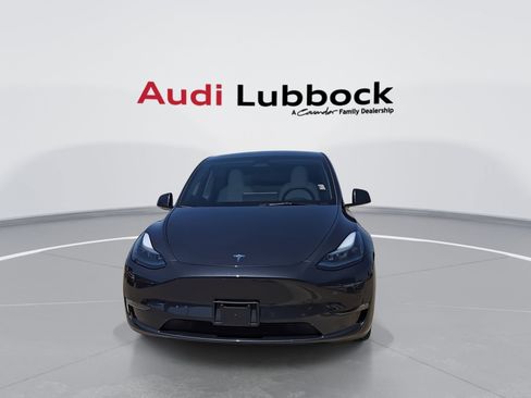 Used 2025 Tesla Model Y Long Range AWD/4WD image 3