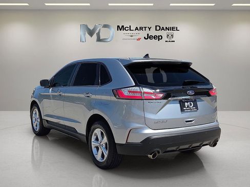 Used 2020 Ford Edge SE FWD image 4