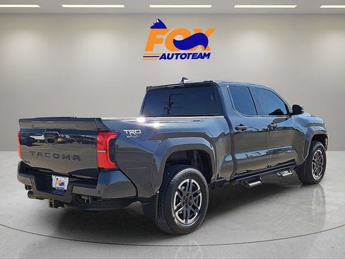 Used 2024 Toyota Tacoma TRD Sport w/ TRD Sport Upgrade Package AWD/4WD image 4