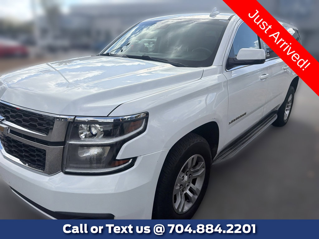 Used 2017 Chevrolet Suburban LT RWD image 1