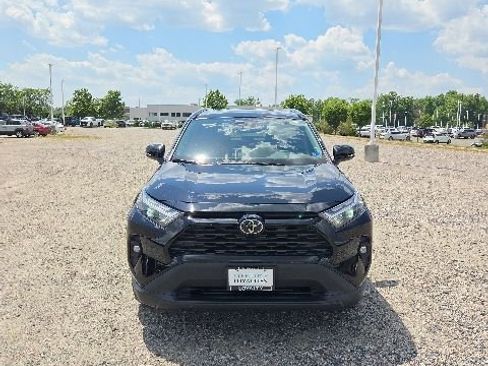 Used 2023 Toyota RAV4 XLE Premium AWD/4WD image 8