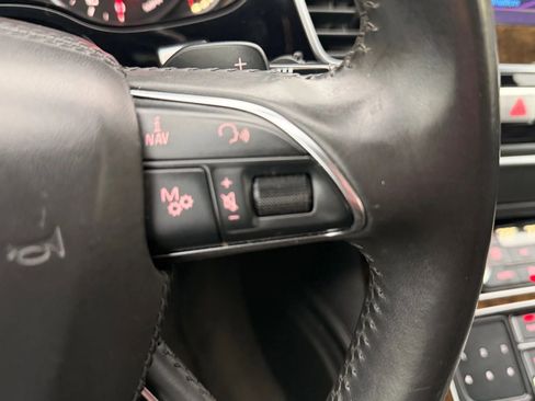 Used 2013 Audi A8 L 3.0T image 36