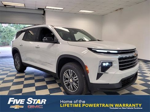 New 2026 Chevrolet Traverse LT image 1