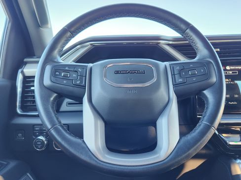 Used 2022 GMC Sierra 1500 Denali AWD/4WD image 22