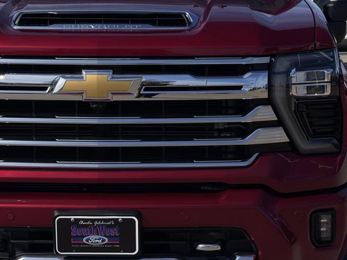 Used 2024 Chevrolet Silverado 2500 High Country w/ High Country Premium Package image 8