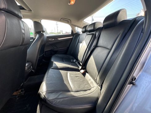 Used 2017 Honda Civic Touring image 12