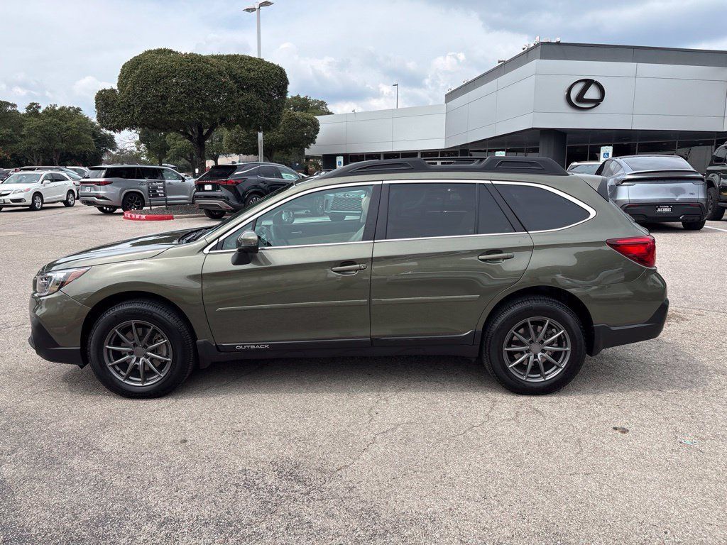Used 2019 Subaru Outback 3.6R Limited w/ Popular Package #2 AWD/4WD image 2