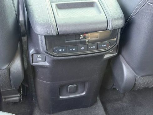 Certified 2024 Toyota Grand Highlander AWD image 22