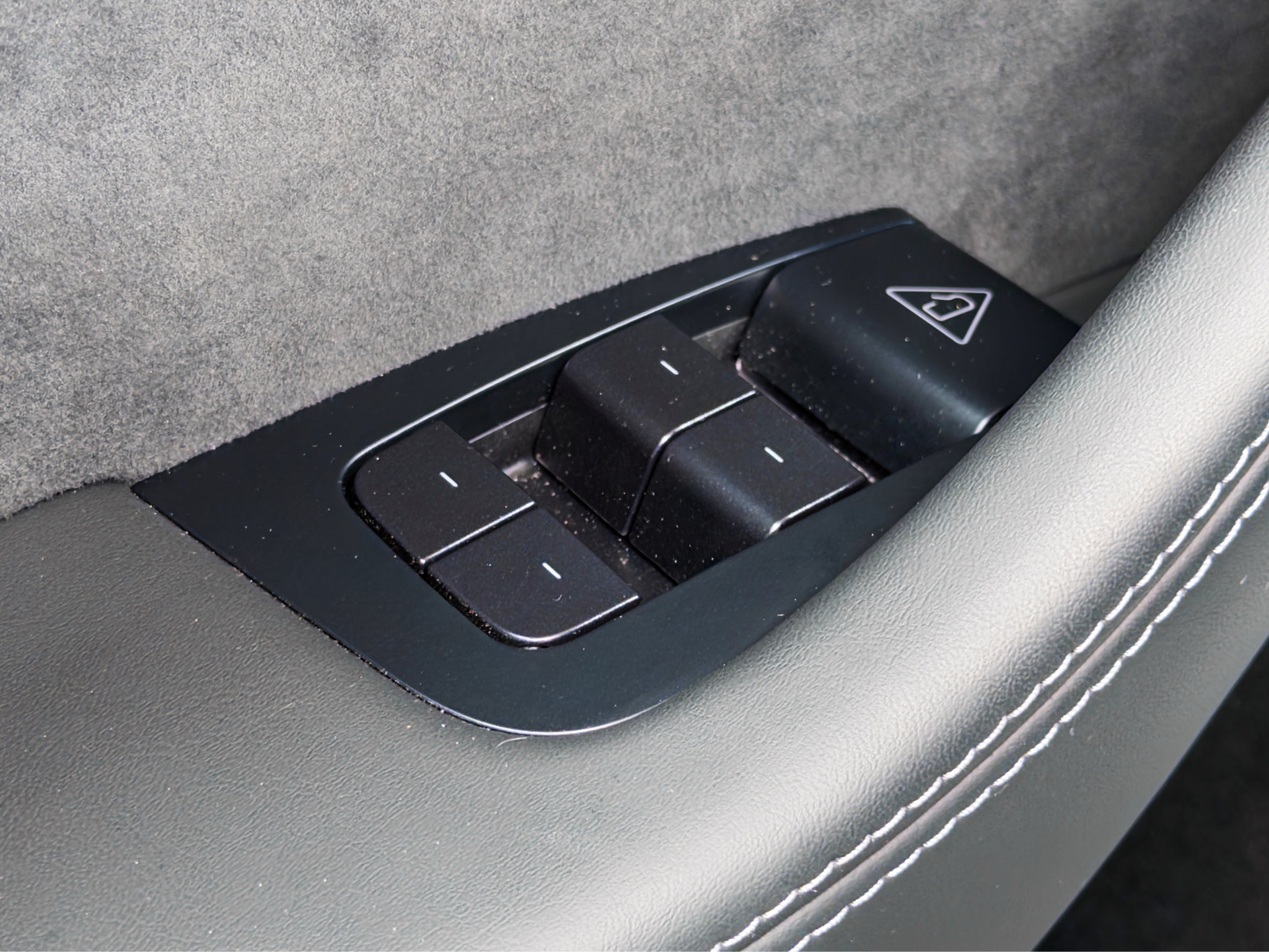 Used 2026 Tesla Model Y 2WD image 7