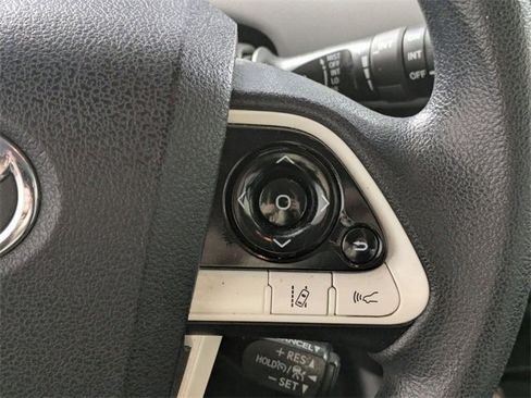 Used 2017 Toyota Prius Two image 20