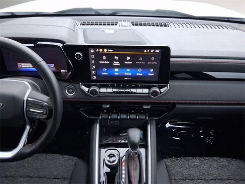 Certified 2025 Chevrolet Colorado Z71 w/ Technology Package image 11