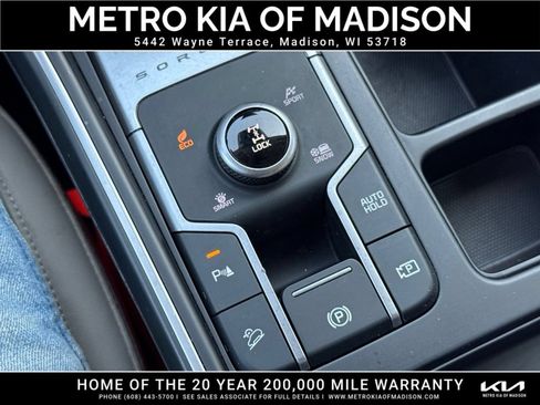 Used 2023 Kia Sorento EX AWD/4WD image 26