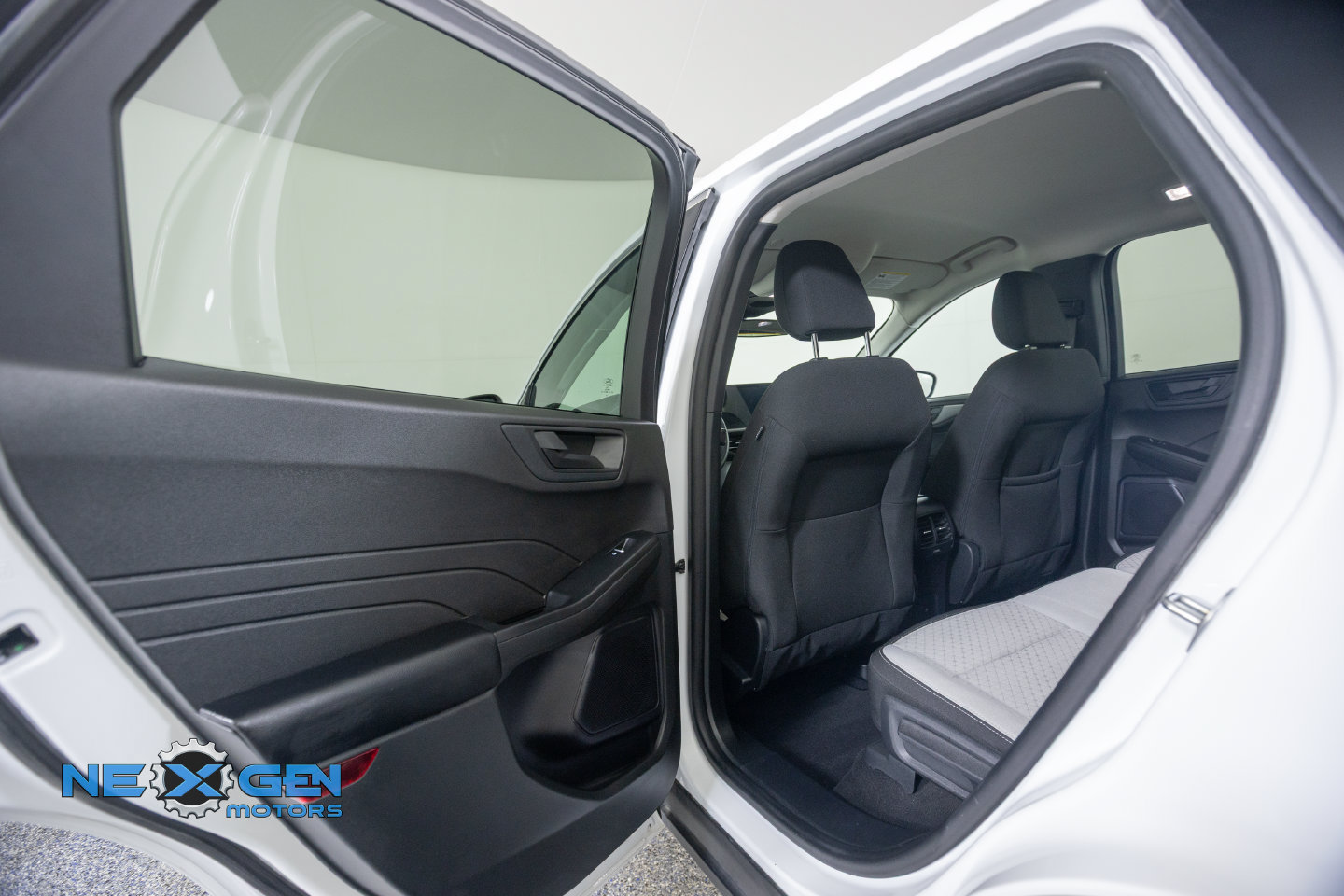 Used 2024 Ford Escape Active w/ Tech Pack #1 FWD image 30