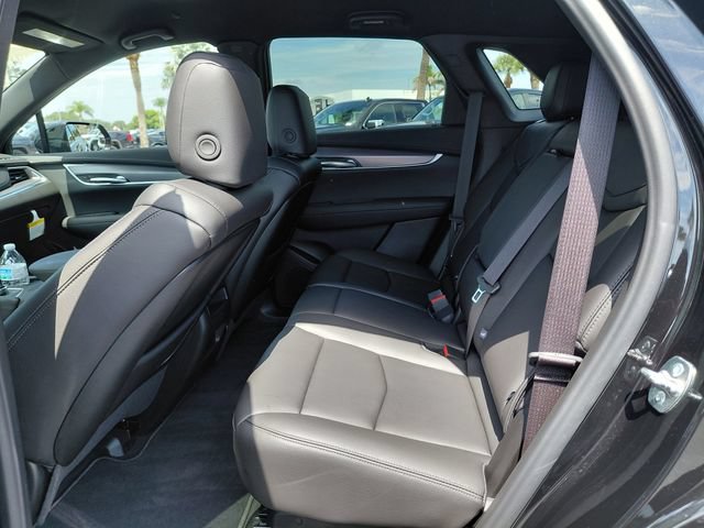 Certified 2026 Cadillac XT5 Luxury FWD image 10