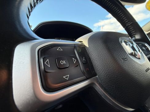 Used 2021 RAM 1500 Big Horn image 19