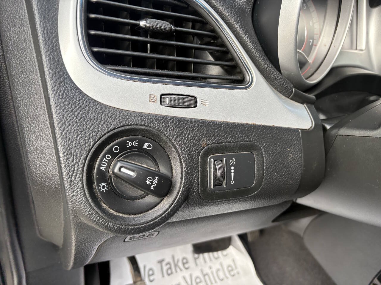 Used 2019 Dodge Journey GT AWD/4WD image 12