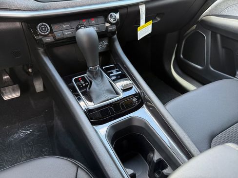 New 2025 Jeep Compass Latitude image 15