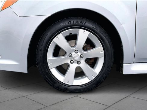 Used 2012 Subaru Legacy 2.5i Premium w/ All-Weather Pkg image 10