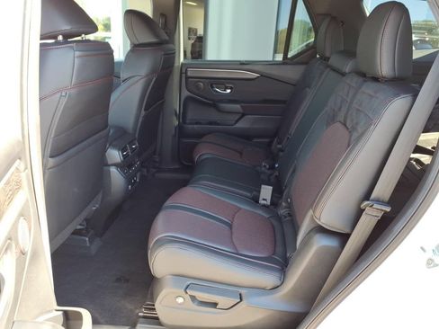 Used 2026 Honda Pilot Black Edition image 8