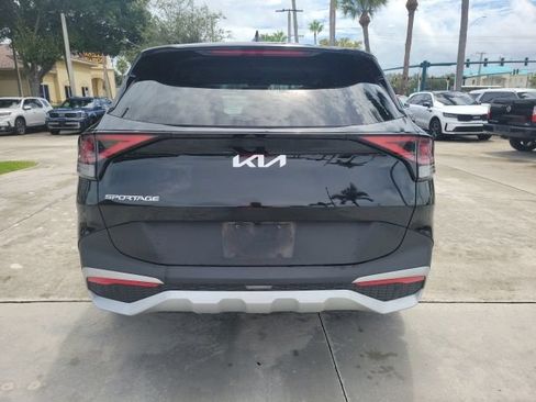 Certified 2024 Kia Sportage EX FWD image 5