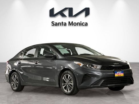 Certified 2023 Kia Forte LXS image 9
