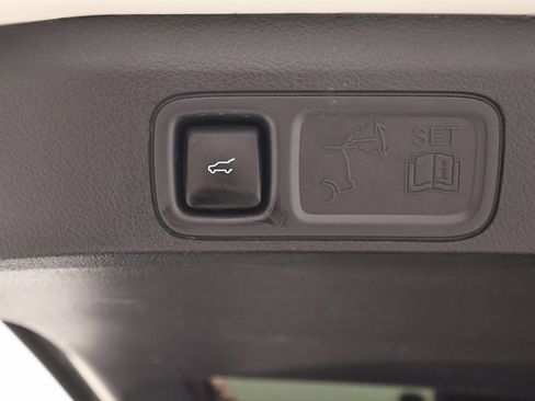 Certified 2024 Ford Expedition Platinum image 44