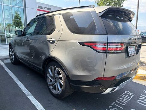 Used 2020 Land Rover Discovery Landmark AWD/4WD image 10