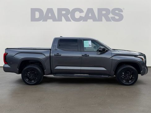 Used 2025 Toyota Tundra SR5 w/ SR5 Premium Package AWD/4WD image 8