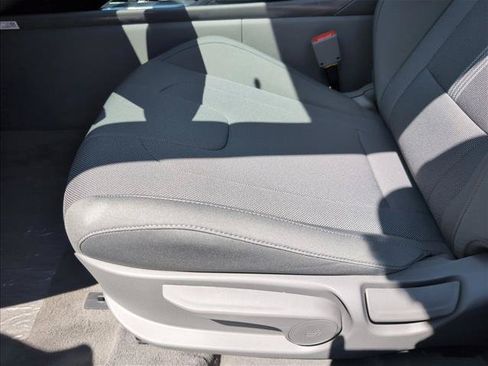 New 2026 Hyundai Elantra SE FWD image 4