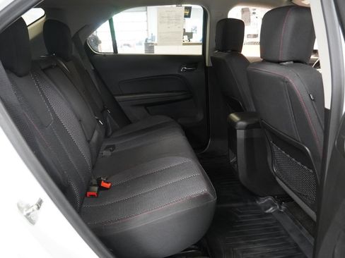 Used 2017 Chevrolet Equinox LT w/ Convenience Package AWD/4WD image 32