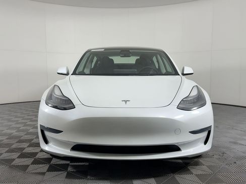 Used 2023 Tesla Model 3 Standard Range image 6
