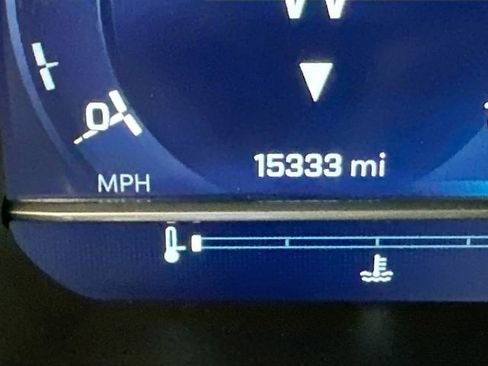 Used 2023 Chevrolet Silverado 1500 RST image 15