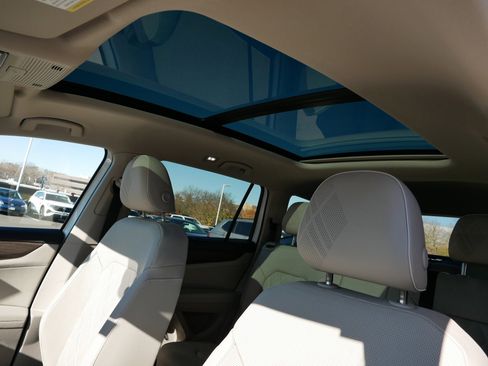 New 2026 Volkswagen Atlas SEL Premium R-Line AWD/4WD image 12